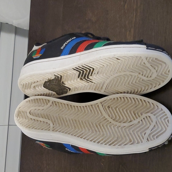 Adidas Originals Superstar Black Green Red Kids Size 4 - Picture 6 of 8